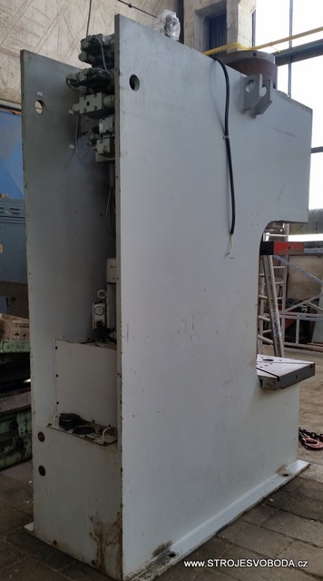 Lis hydraulický PYE 160 S 1 M  (4358 - vymenit Lis hydraulicky PYE160S1M (10).jpg)